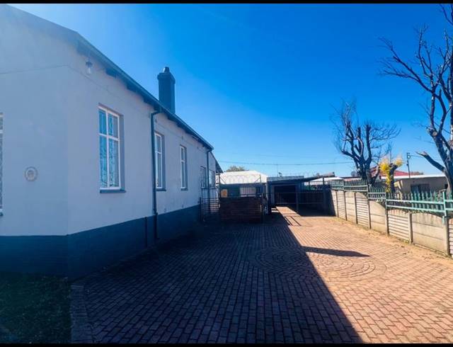3 BEDROOM PROPERTY TO RENT IN PRIMROSE